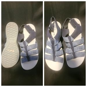 size 9 Clark Cloudstepers Sandles